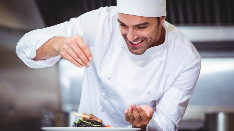 6000 Euro di bonus per gli chef professionisti: Ecco tutti i dettagli dell’iniziativa 2021